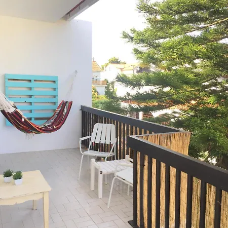 Lisbon Surf فندق مبيت وإفطار كوستا دا كاباريكا